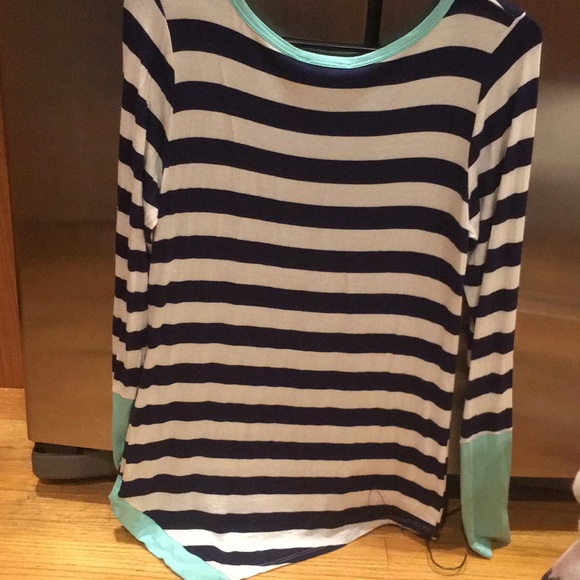 Women’s cute tunic size large blue/white/green - Picture 7 of 10